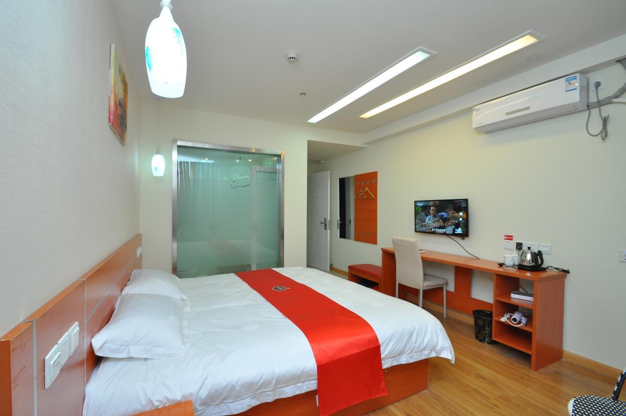 Thank Inn Chain Hotel West Eleven Road Mall Linyi  Zewnętrze zdjęcie