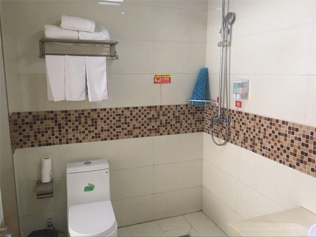 Thank Inn Chain Hotel West Eleven Road Mall Linyi  Zewnętrze zdjęcie