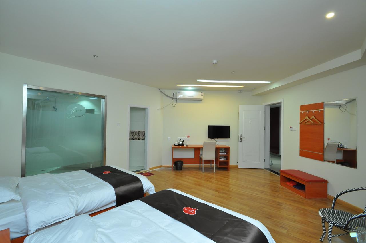 Thank Inn Chain Hotel West Eleven Road Mall Linyi  Zewnętrze zdjęcie